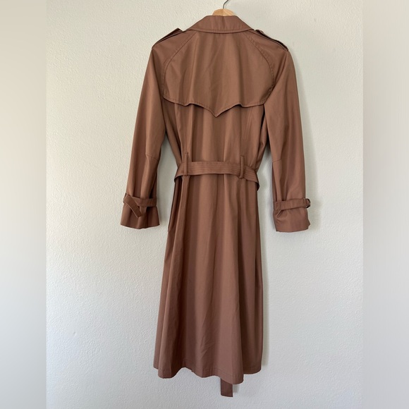 London Fog Maincoats Trench Coat. Tan, Size 10 Petite. Very Good Condition - Picture 3 of 12